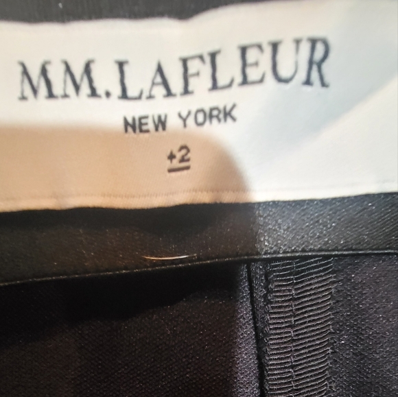 Black Skirt 2x - Picture 3 of 4